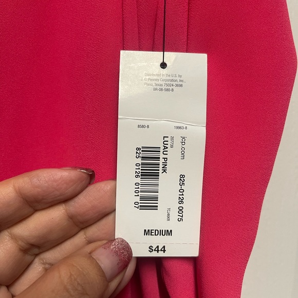 Bold Elements V-Neck Blouse - Picture 12 of 12